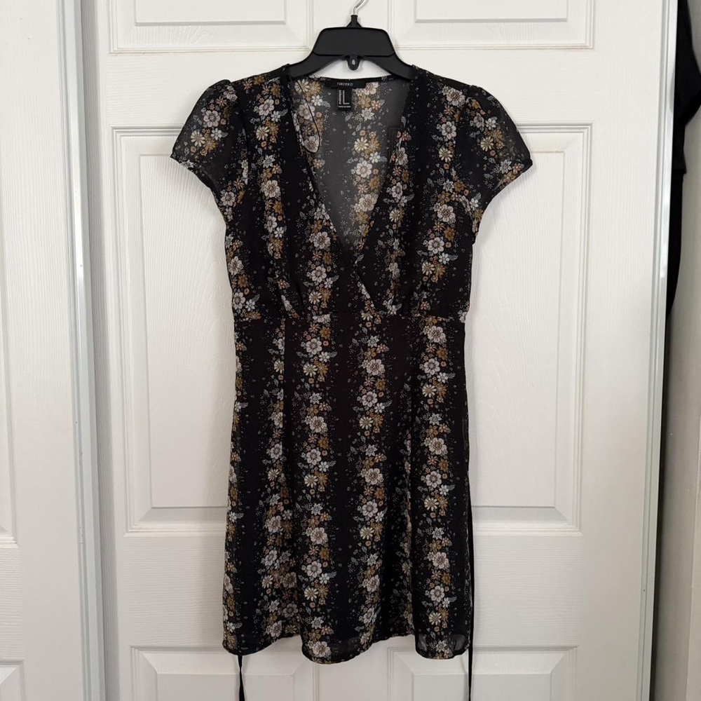 Lulu's Black Floral Midi Dress with V-Neck